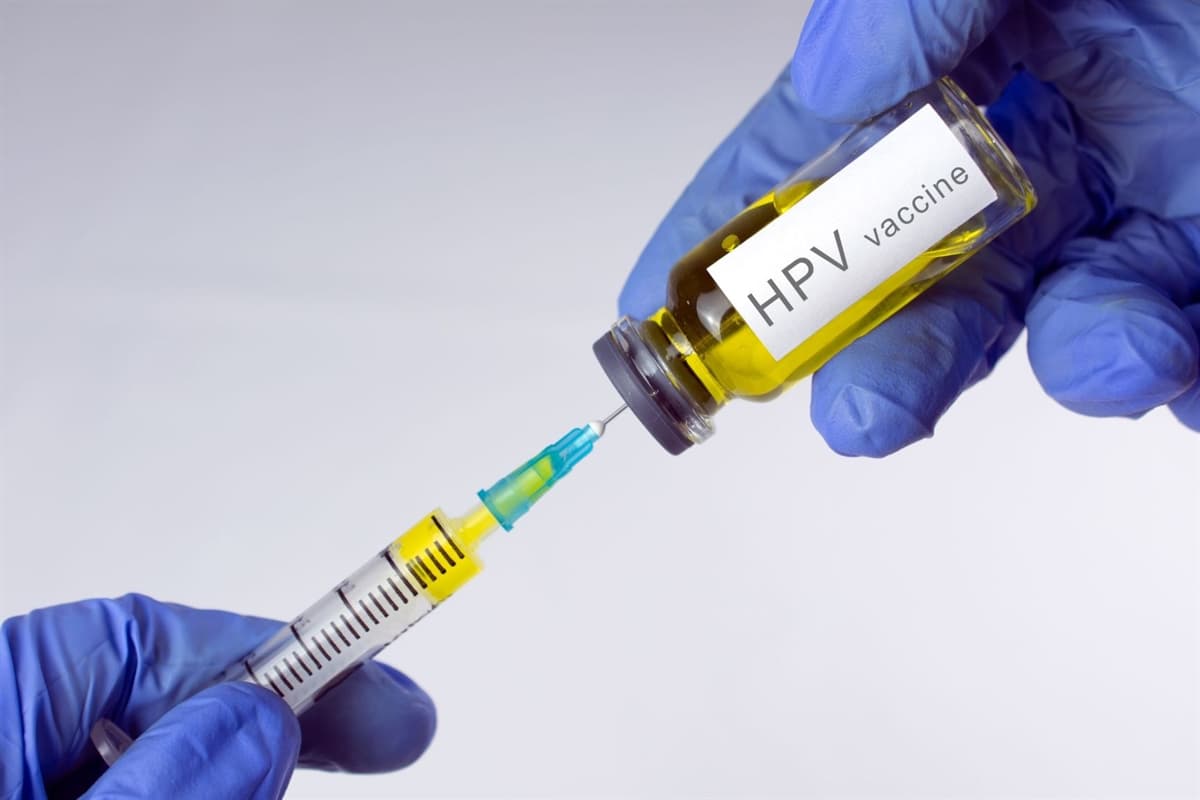 HPV Aşısı: Sağlıklı Gelecek İçin Zorunlumu? HPV Aşısı: Sağlıklı Gelecek İçin Zorunlumu?